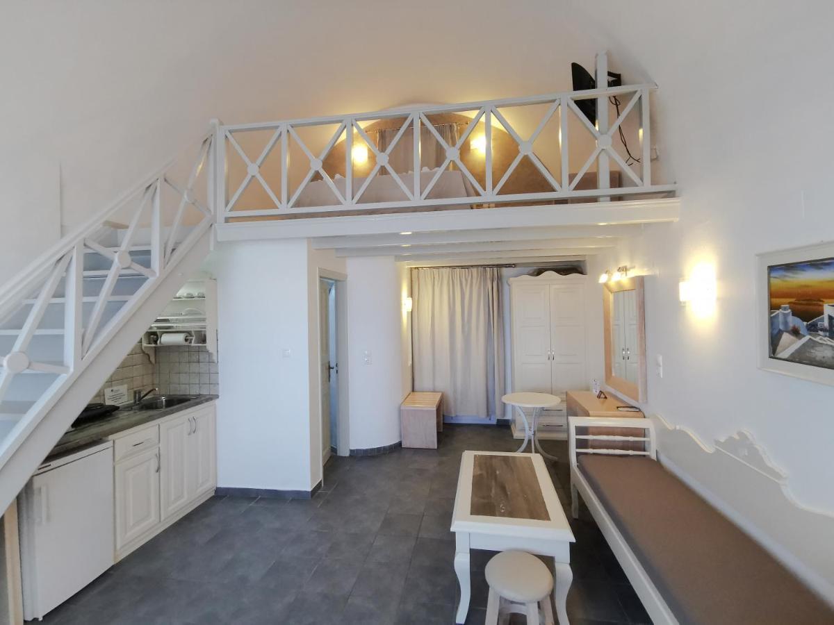 Erato Apartments Fira  Extérieur photo