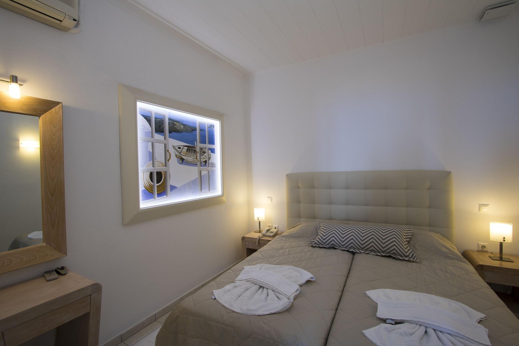 Erato Apartments Fira  Extérieur photo