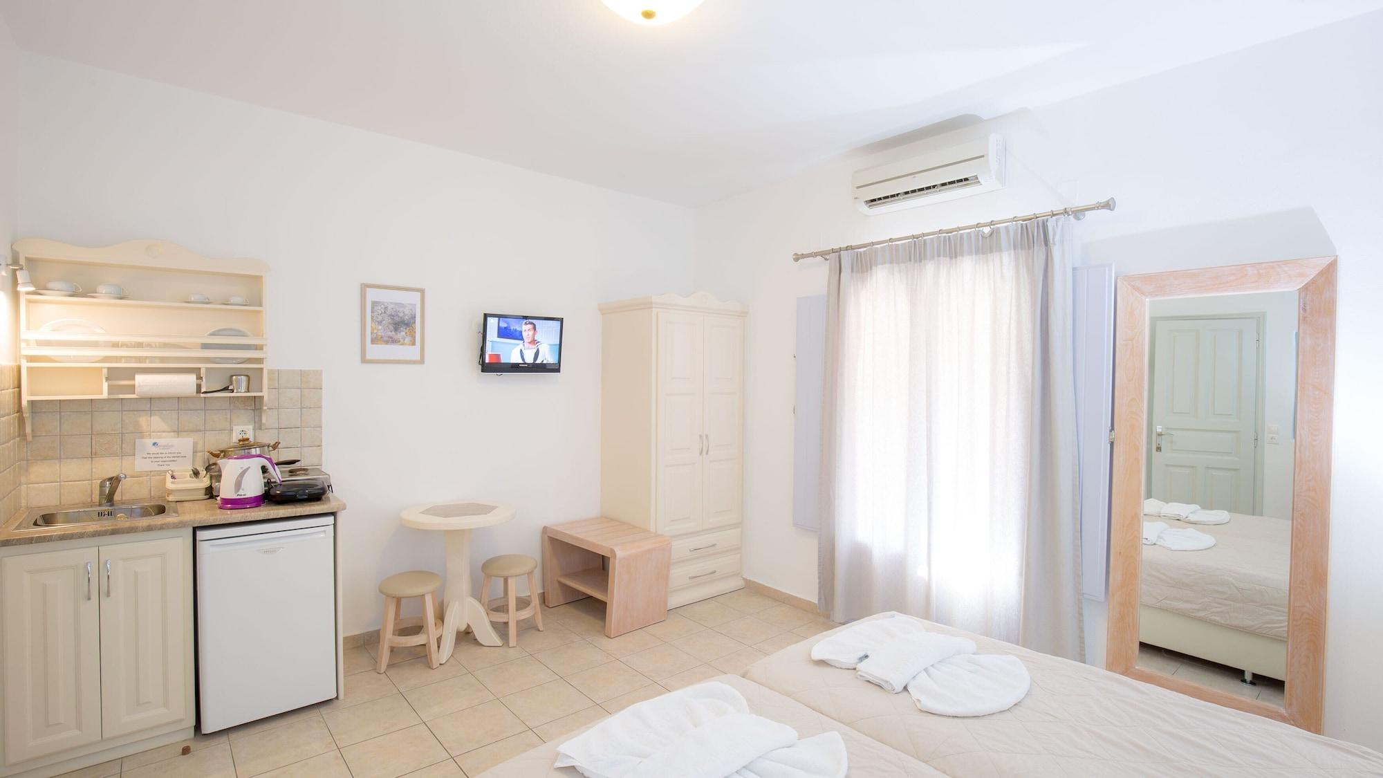 Erato Apartments Fira  Extérieur photo