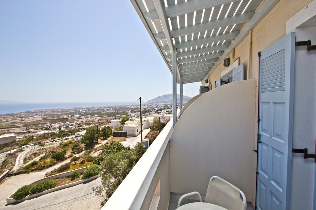 Erato Apartments Fira  Extérieur photo