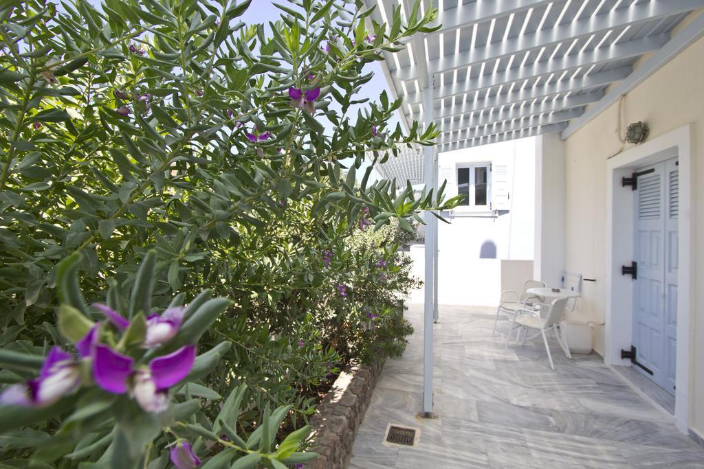 Erato Apartments Fira  Extérieur photo