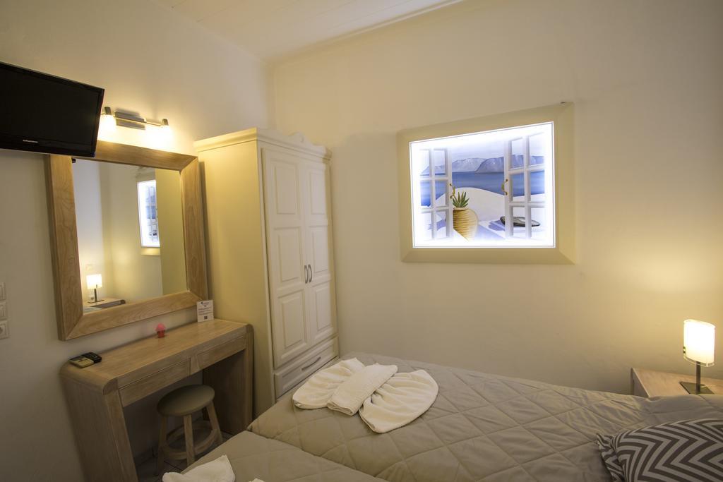 Erato Apartments Fira  Extérieur photo