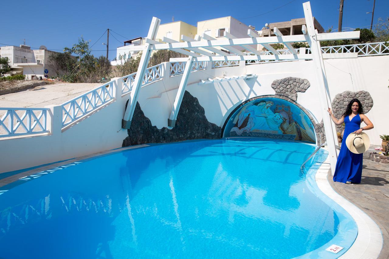 Erato Apartments Fira  Extérieur photo